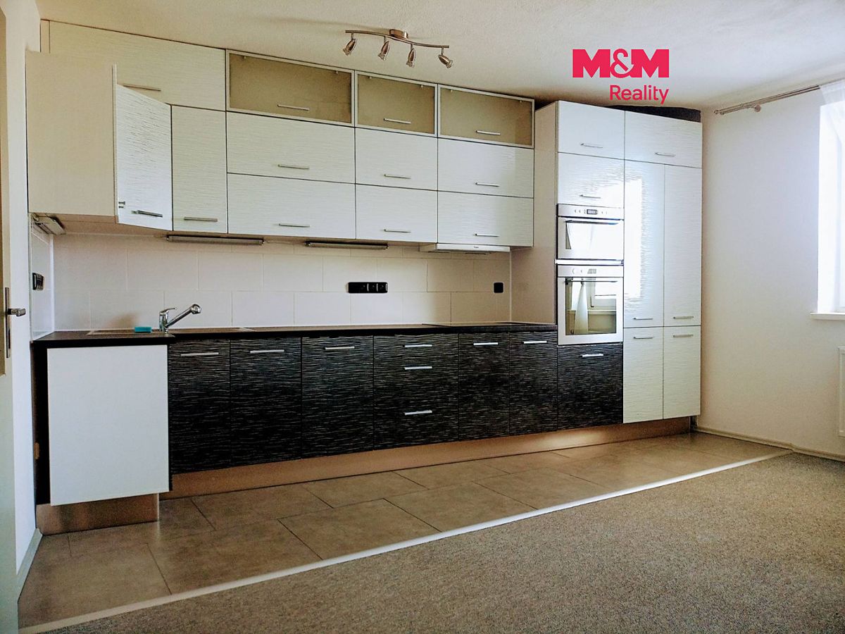 Pronájem bytu 3+kk 81 m²