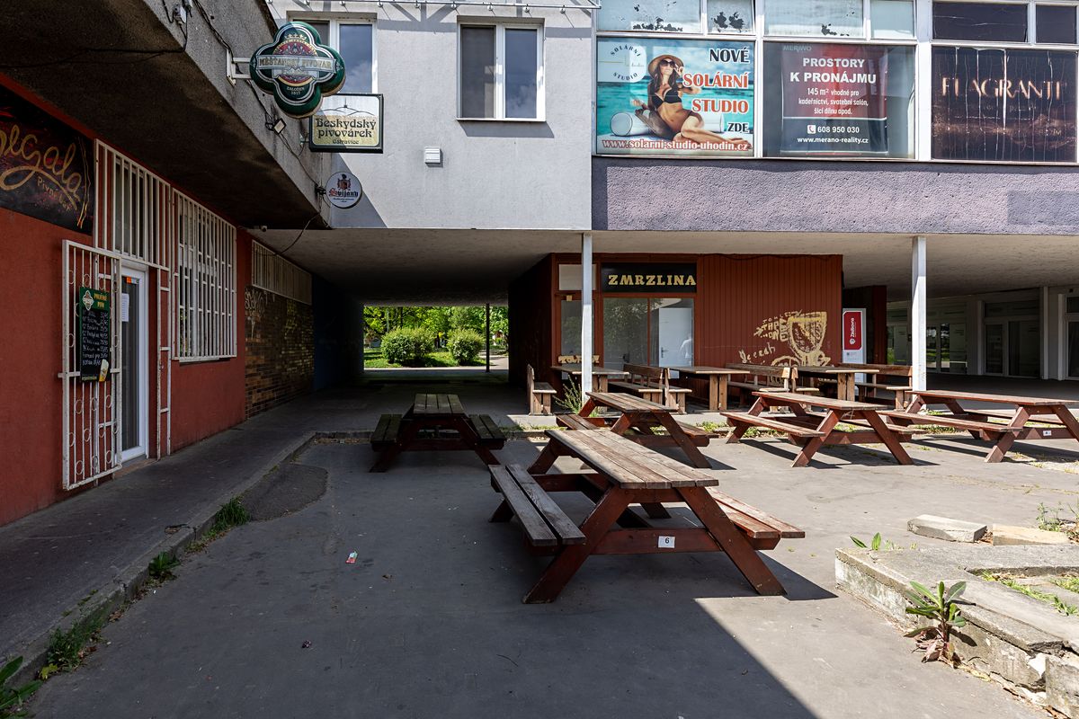 Prodej obchodního prostoru 153 m² – fotografie 2