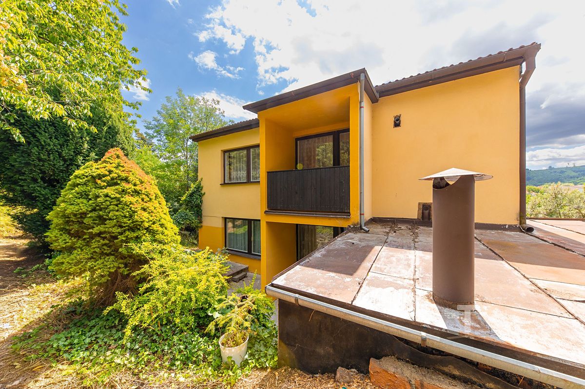 Prodej vícegeneračního domu 331 m², pozemek 536 m² – fotografie 2