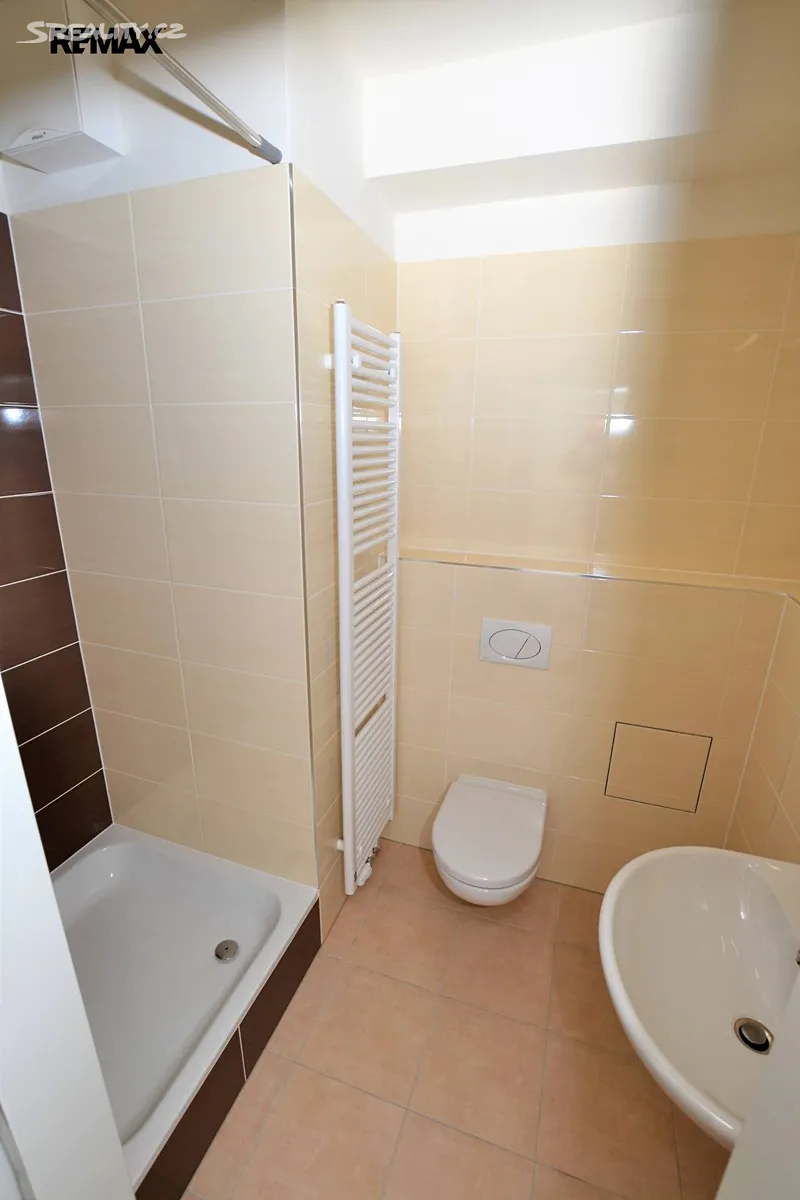 Pronájem bytu 1+kk 23 m² – pohled 5