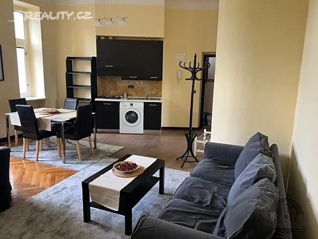 Pronájem bytu 2+kk 47 m² – pohled 5