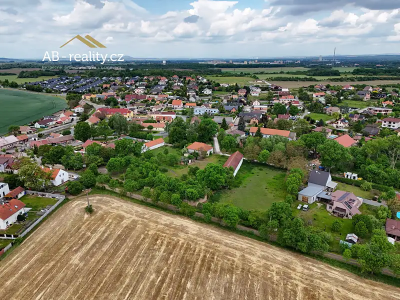 Prodej stavebního pozemku 8919 m², Čakovičky – náhled fotky 2