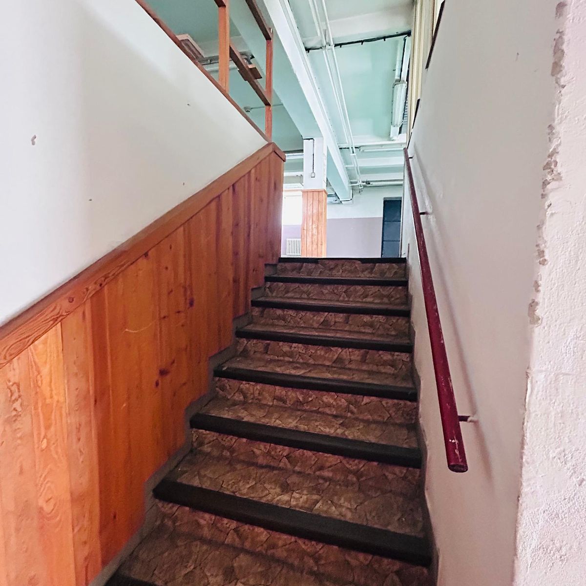 Pronájem skladového prostoru 221 m² – fotografie 2