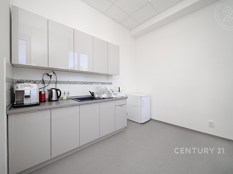 Pronájem komerčního prostoru, 60 m² (9 z 12)