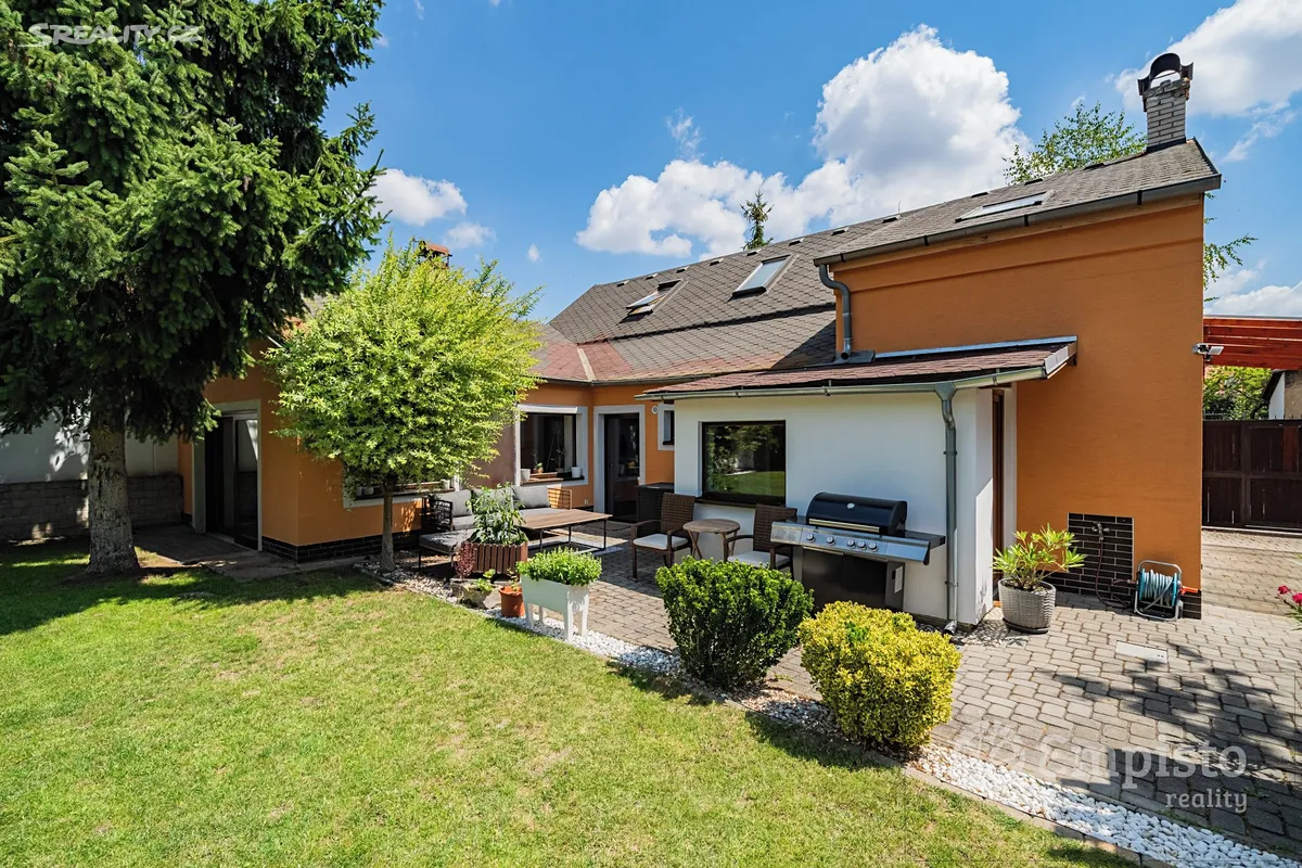 Prodej rodinného domu 171 m², pozemek 457 m² – pohled 2