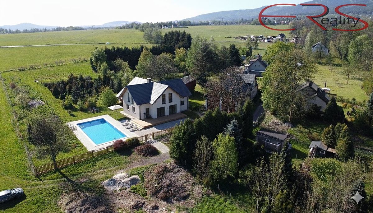 Prodej stavebního pozemku 3330 m² – fotografie 3