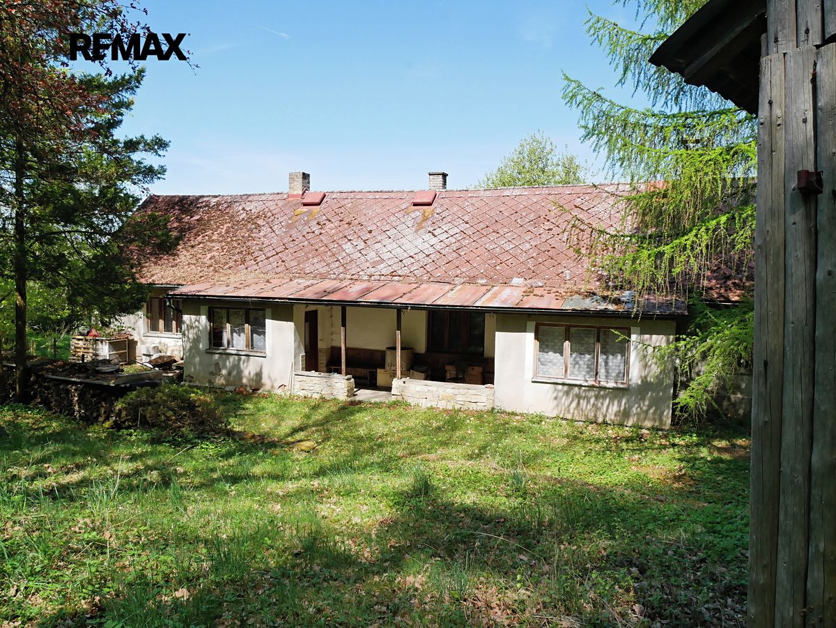 Prodej rodinného domu 159 m², pozemek 15148 m²