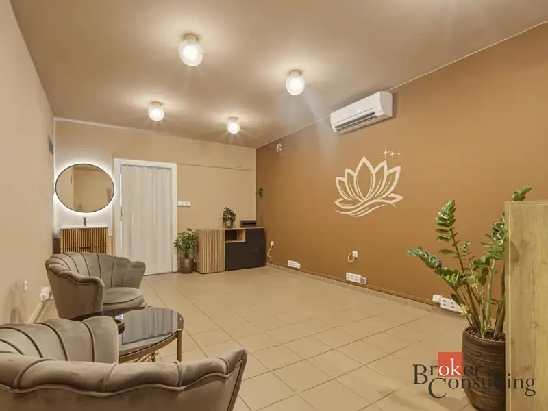 Pronájem obchodního prostoru 37 m², Pardubice – náhled fotky 1