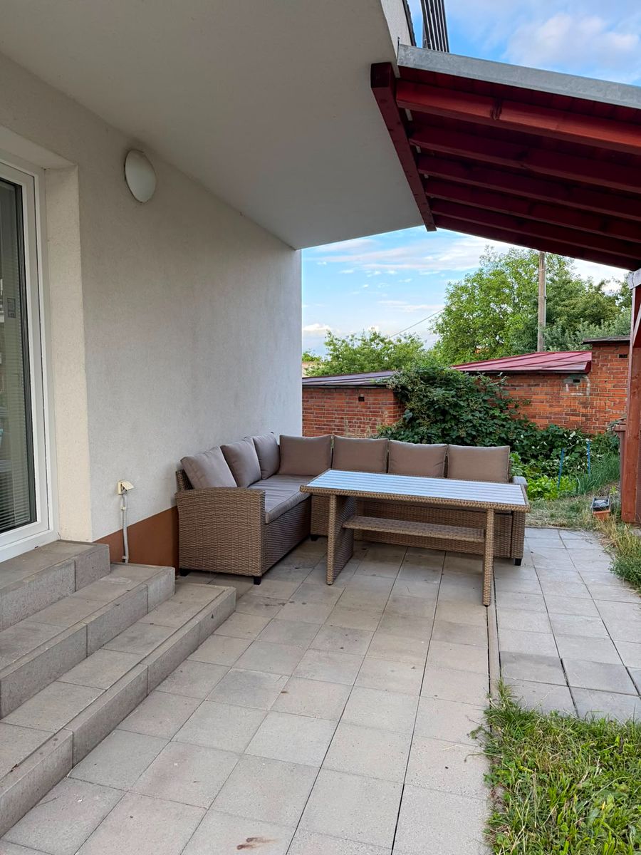 Pronájem bytu 2+kk 73 m² – fotografie 3