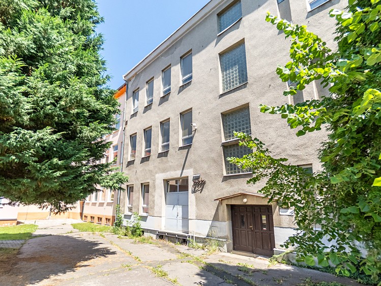 Комерційне приміщення на продаж, 1 254 м² (4 з 32)