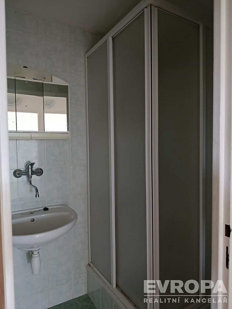 Pronájem bytu 2+1 70 m² – fotografie 5