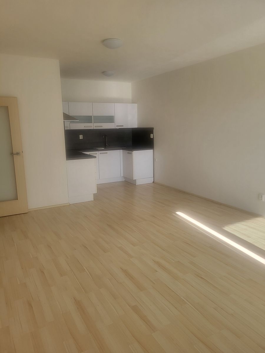 Pronájem bytu 2+kk 62 m²