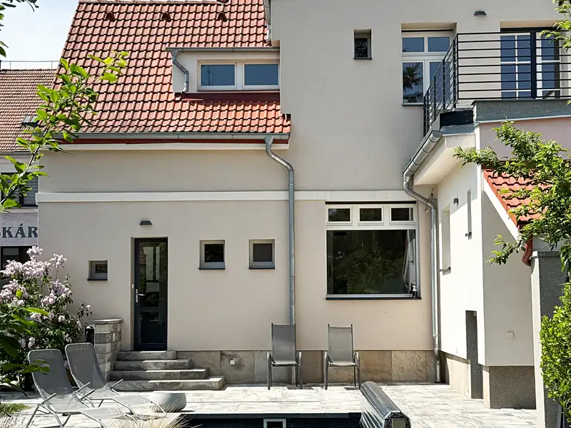 Prodej rodinného domu 230 m², pozemek 442 m², Louny – náhled fotky 1