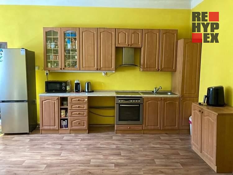 Pronájem bytu 2+kk 140 m² – fotografie 5