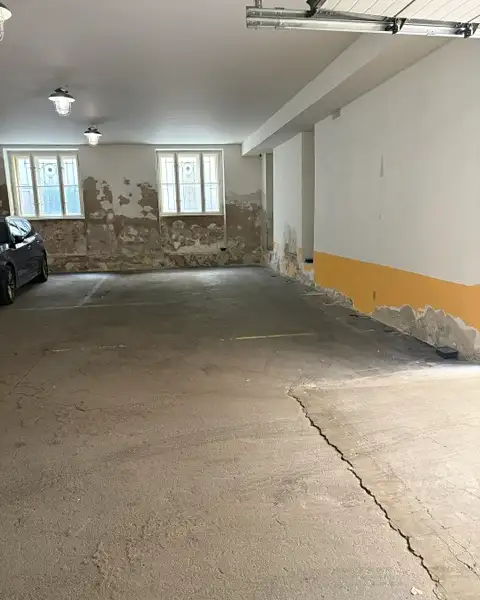 Pronájem garážového stání 10 m², Praha – náhled fotky 1