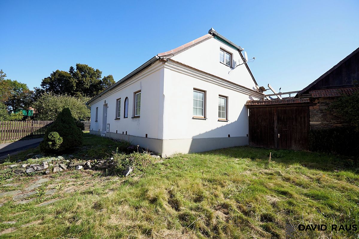 Prodej rodinného domu 353 m², pozemek 1111 m² – fotografie 3