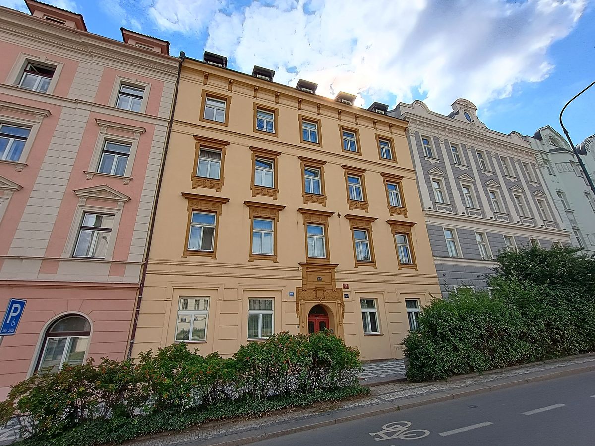 Pronájem bytu 4+1 156 m²
