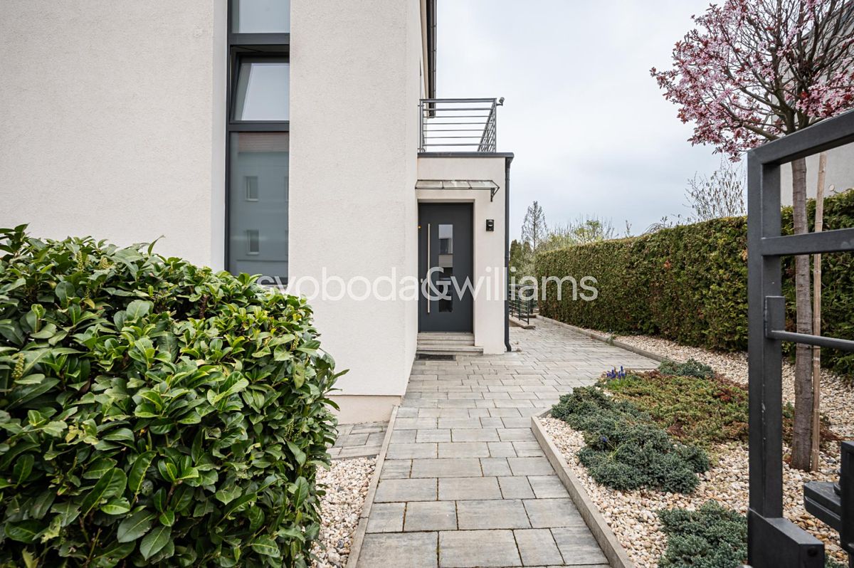 Prodej rodinného domu 223 m², pozemek 499 m² – fotografie 5