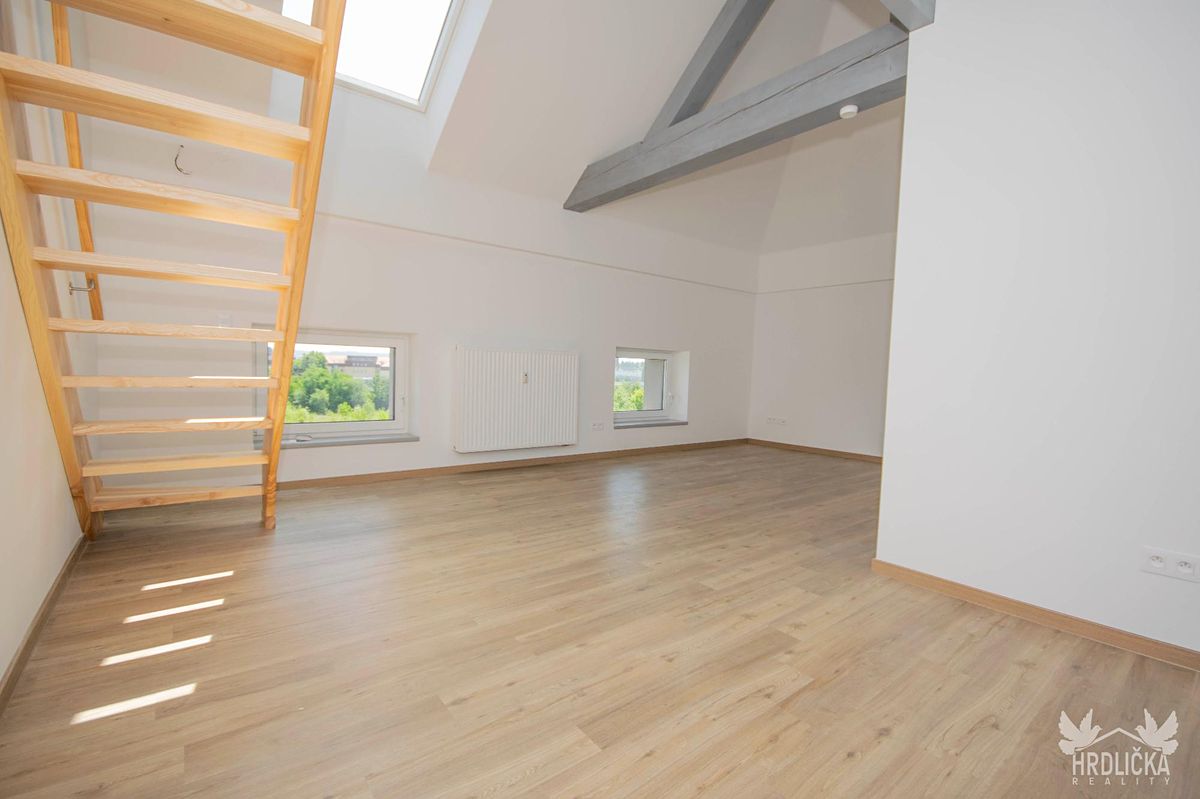 Prodej bytu 1+kk 53 m²
