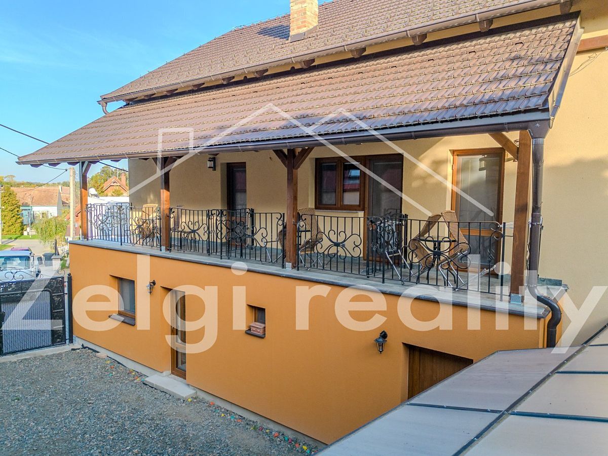 Prodej rodinného domu 340 m², pozemek 127 m² – fotografie 3