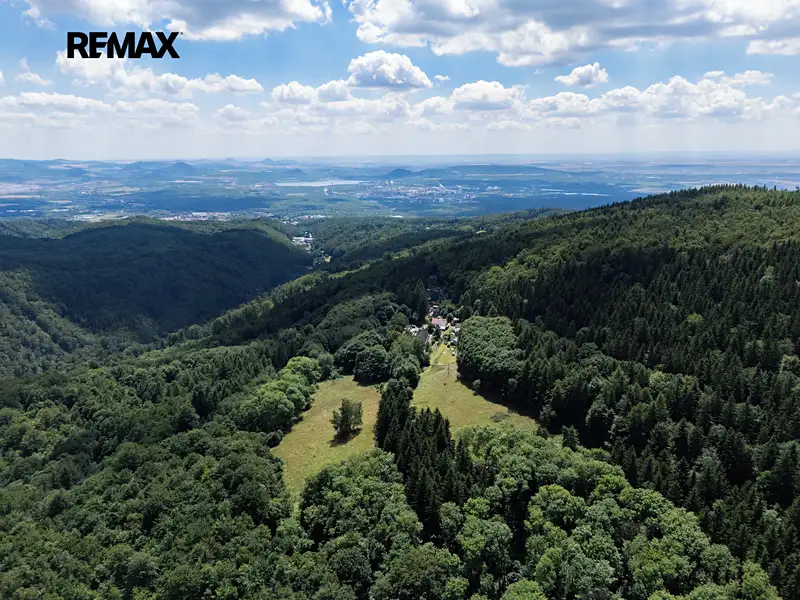 Prodej stavebního pozemku 779 m², Klíny – náhled fotky 2