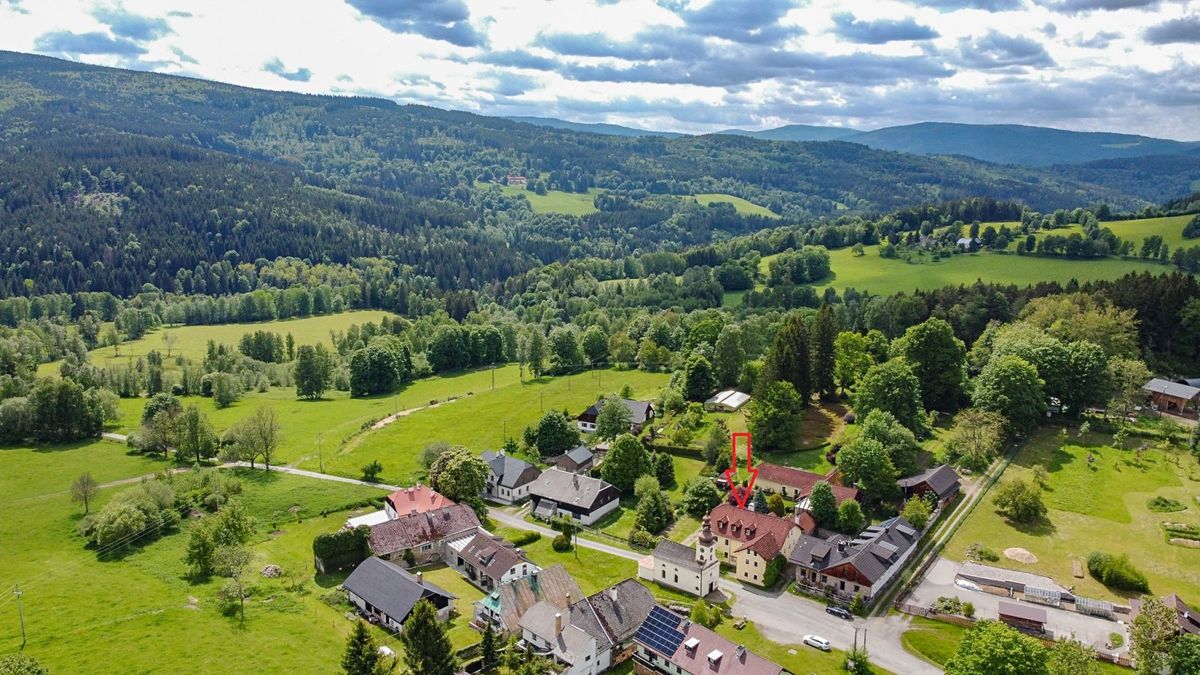 Prodej rodinného domu 550 m², pozemek 700 m² – fotografie 5