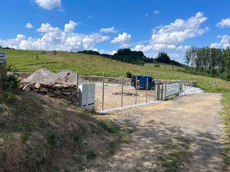 Prodej stavebního pozemku 1346 m² – fotografie 3