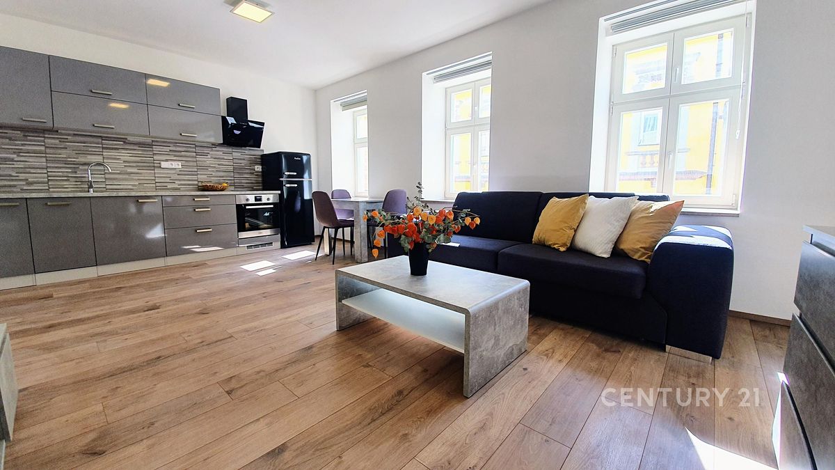 Pronájem bytu 1+kk 36 m²