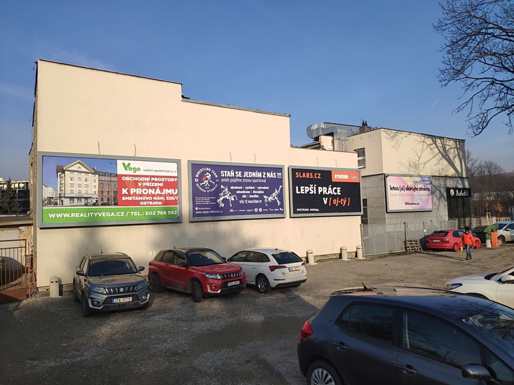 Pronájem komerčního prostoru, 30 m² (1 z 3)