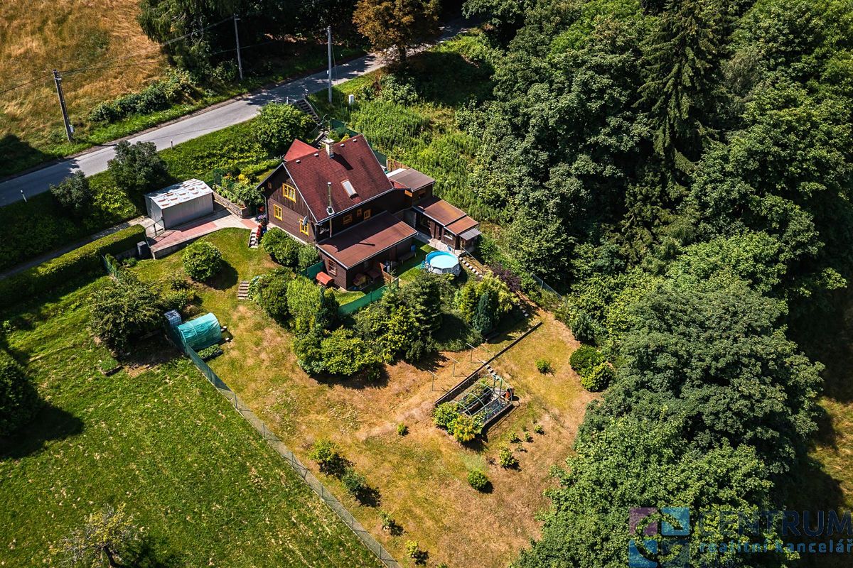 Prodej rodinného domu 165 m², pozemek 1622 m² – fotografie 3