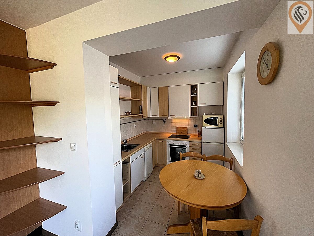Pronájem bytu 2+kk 61 m²