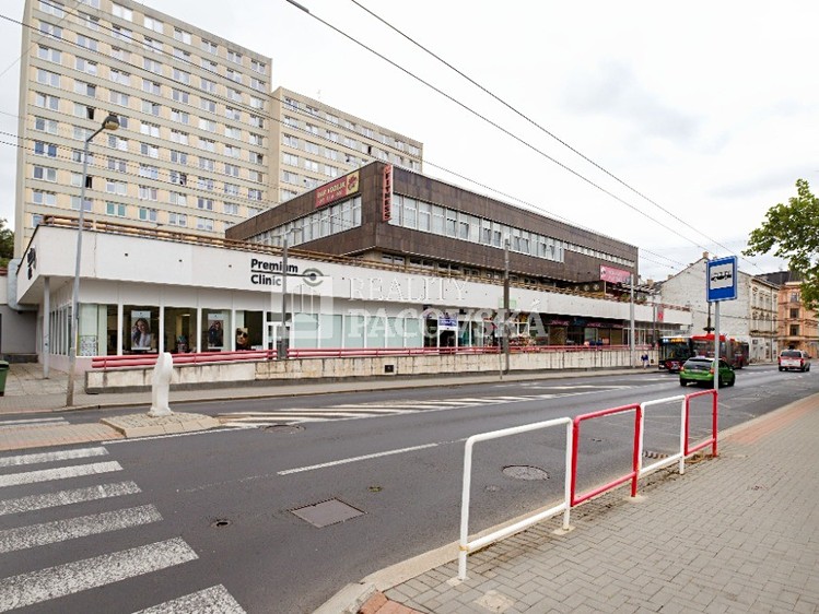 Gewerbefläche zur Miete, 423 m² (1 von 14)