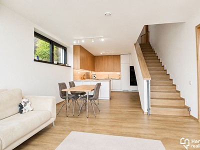 Haus zum Kauf, 200 m² (2 von 30)