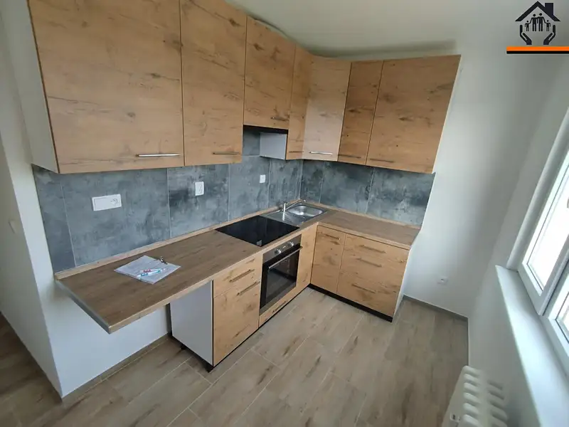 Pronájem bytu 2+1 56 m², Ostrava – náhled fotky 1