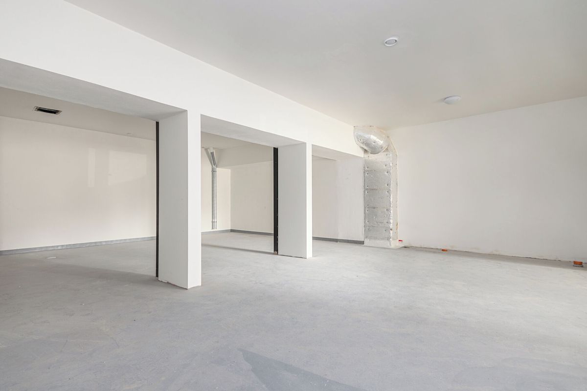 Pronájem obchodního prostoru 110 m² – fotografie 3
