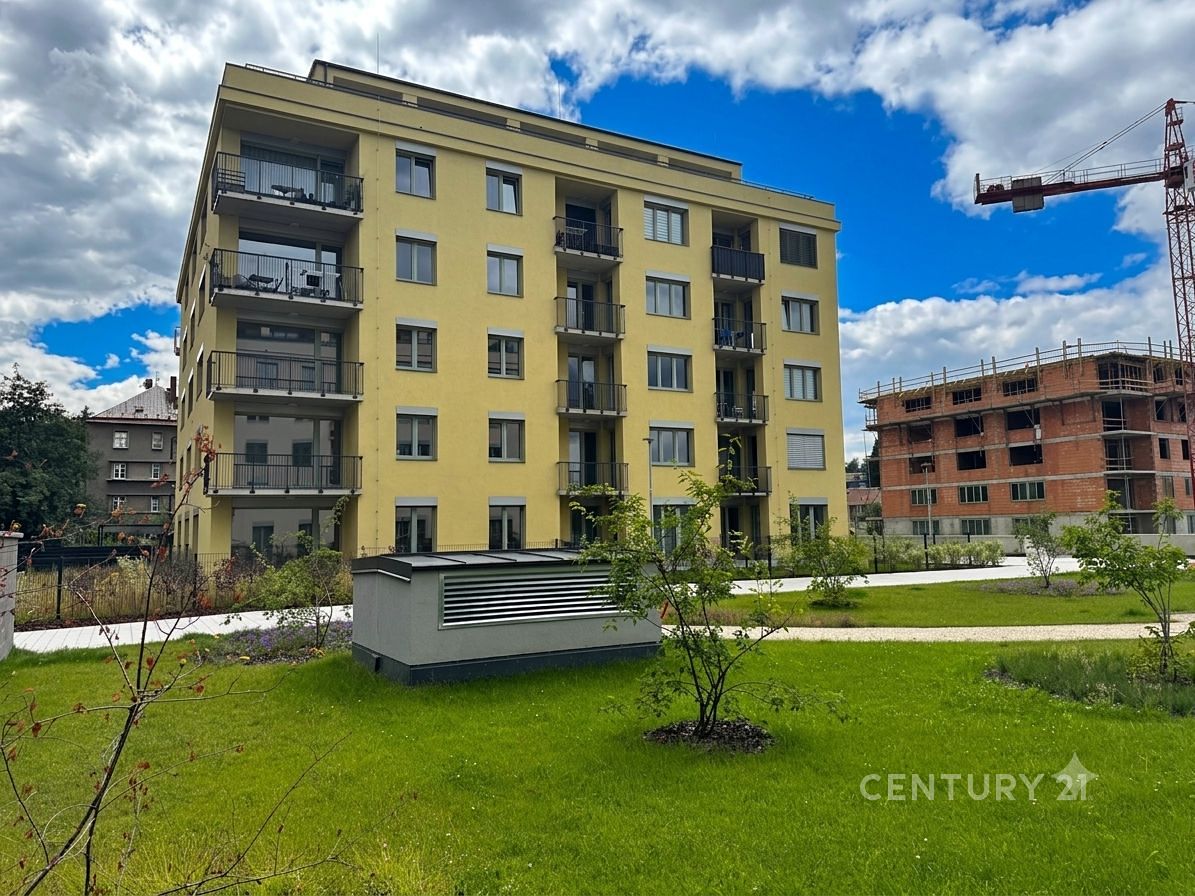 Pronájem bytu 3+kk 81 m²