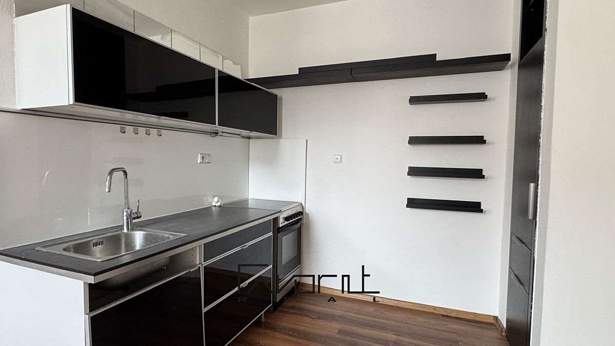 Pronájem bytu 1+kk 35 m²