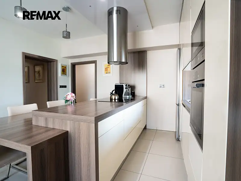 Prodej rodinného domu 290 m², pozemek 251 m², Kyjov – náhled fotky 3