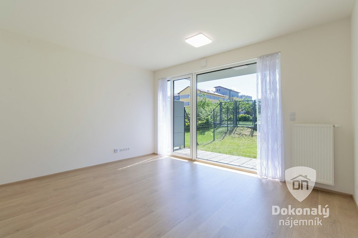 Pronájem bytu 1+kk 30 m²