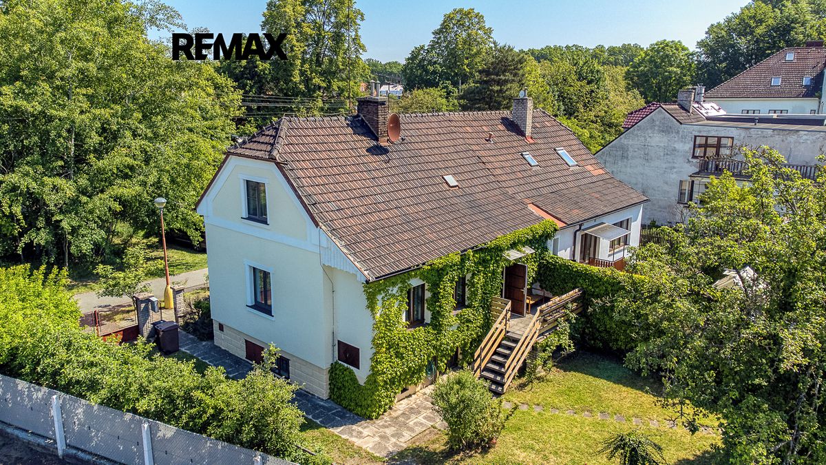 Prodej rodinného domu 100 m², pozemek 381 m²