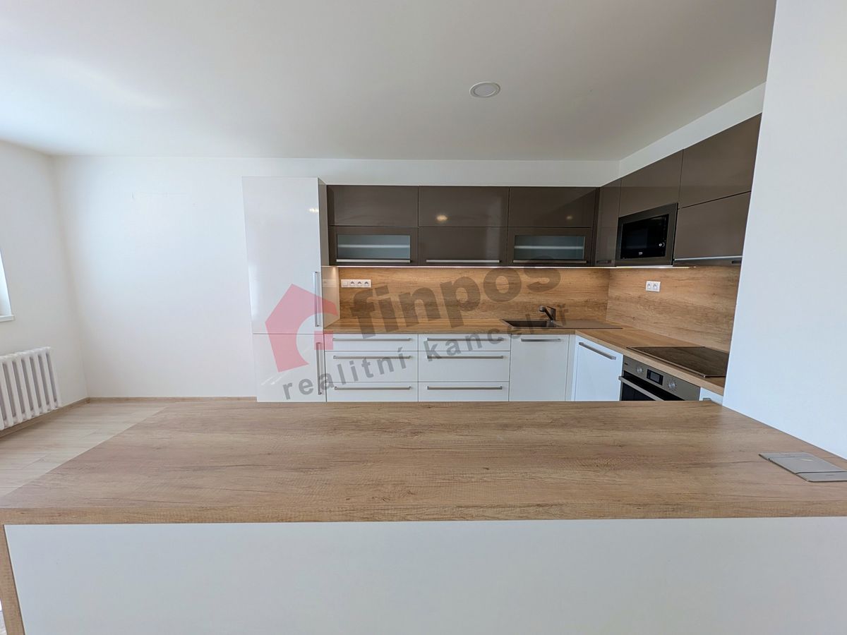 Pronájem bytu 3+kk 76 m² – fotografie 2