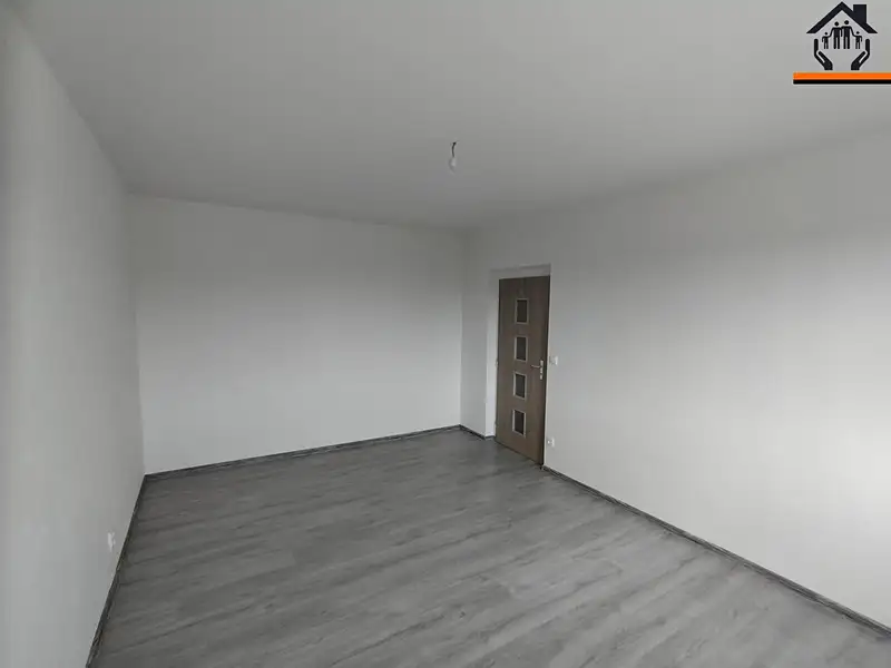 Pronájem bytu 2+1 56 m², Ostrava – náhled fotky 2