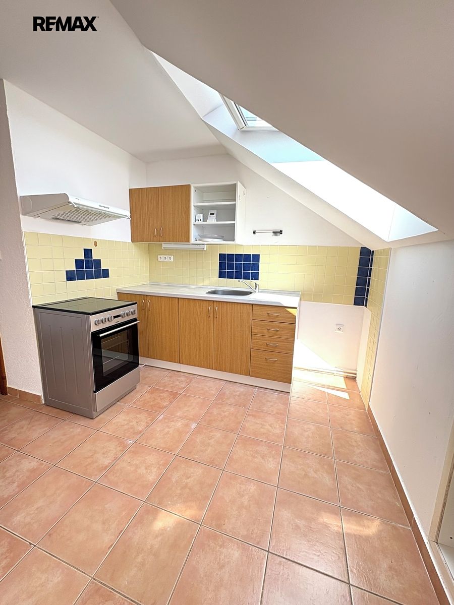 Pronájem bytu 1+1 39 m²