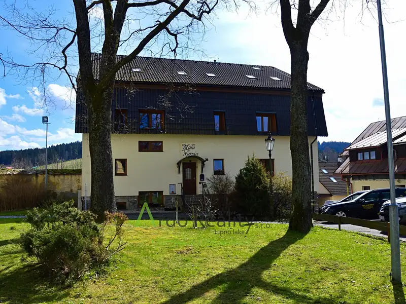 Prodej rodinného domu 525 m², pozemek 244 m², Frymburk – náhled fotky 3