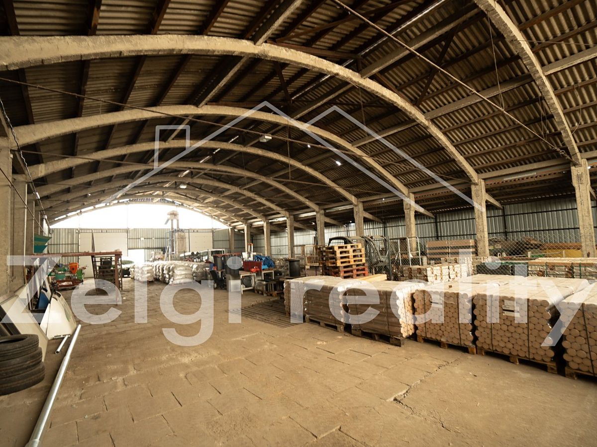 Pronájem skladového prostoru 1000 m² – fotografie 5
