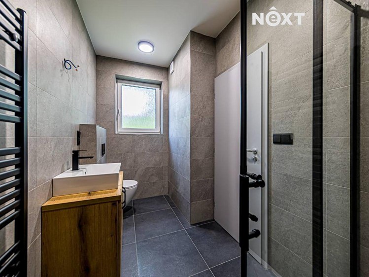 Комерційне приміщення в оренду, 86 м² (29 з 30)