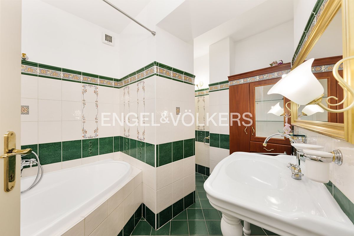 Pronájem bytu 2+kk 70 m² – fotografie 5