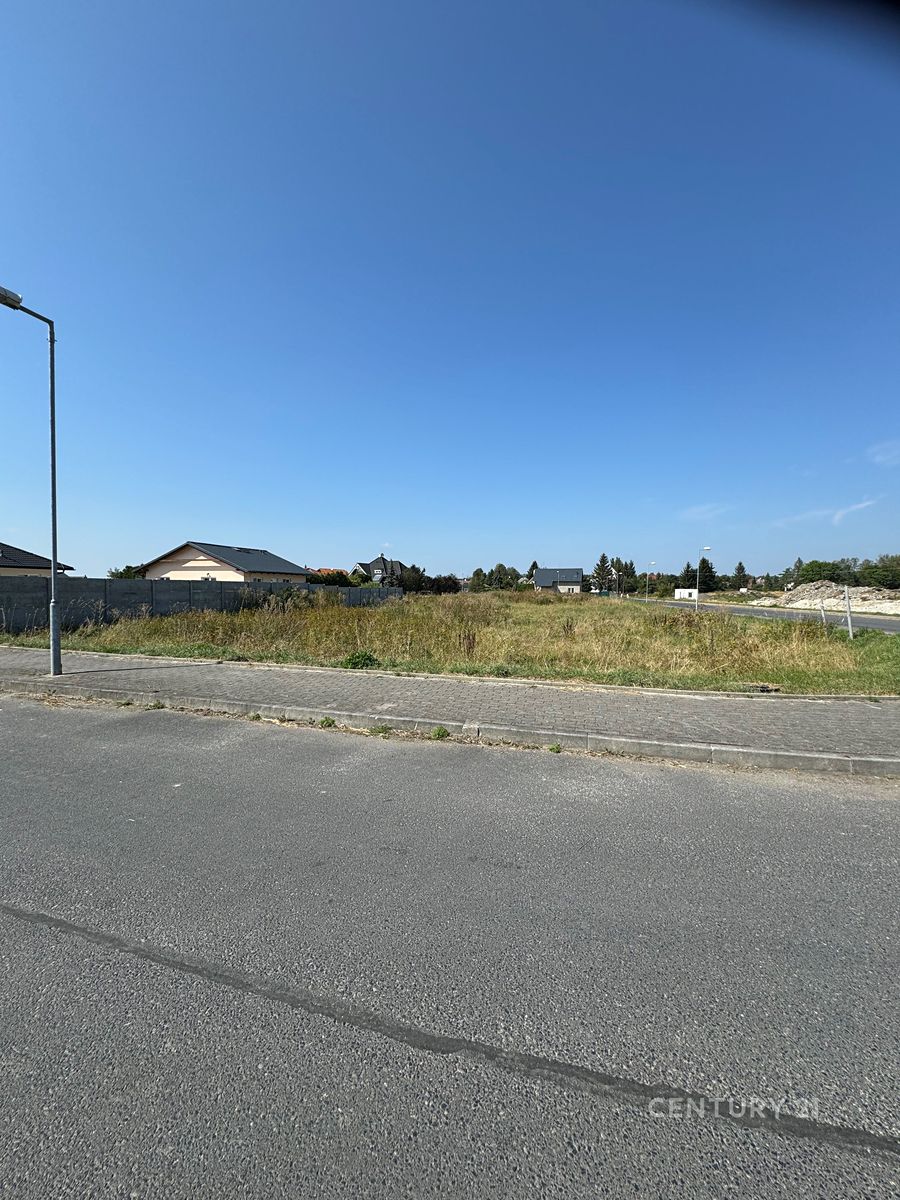 Prodej stavebního pozemku 929 m² – fotografie 3