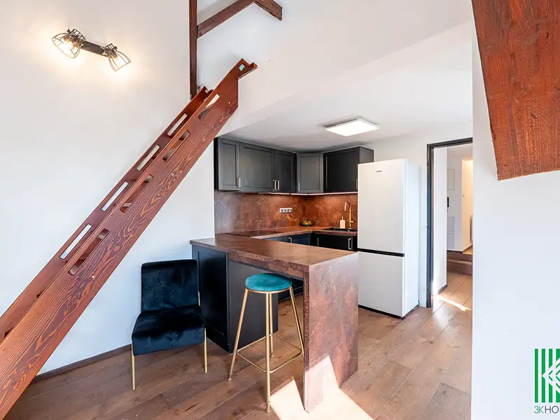 Prodej bytu 1+kk 82 m², Praha – náhled fotky 2
