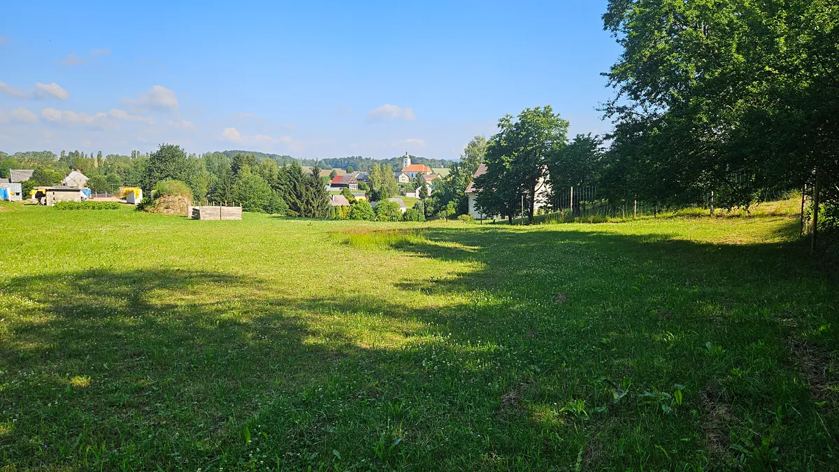 Prodej stavebního pozemku 3738 m²